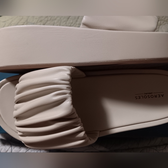 Dada Slide On Shoes. "Aerosoles Aware" Collection - Picture 5 of 6